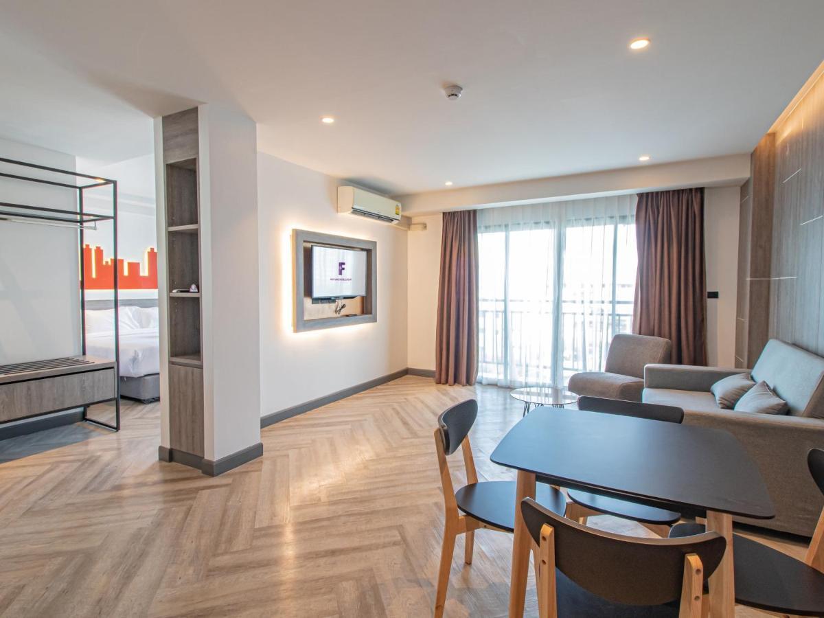 Fortune D Hotel Phitsanulok Exterior photo